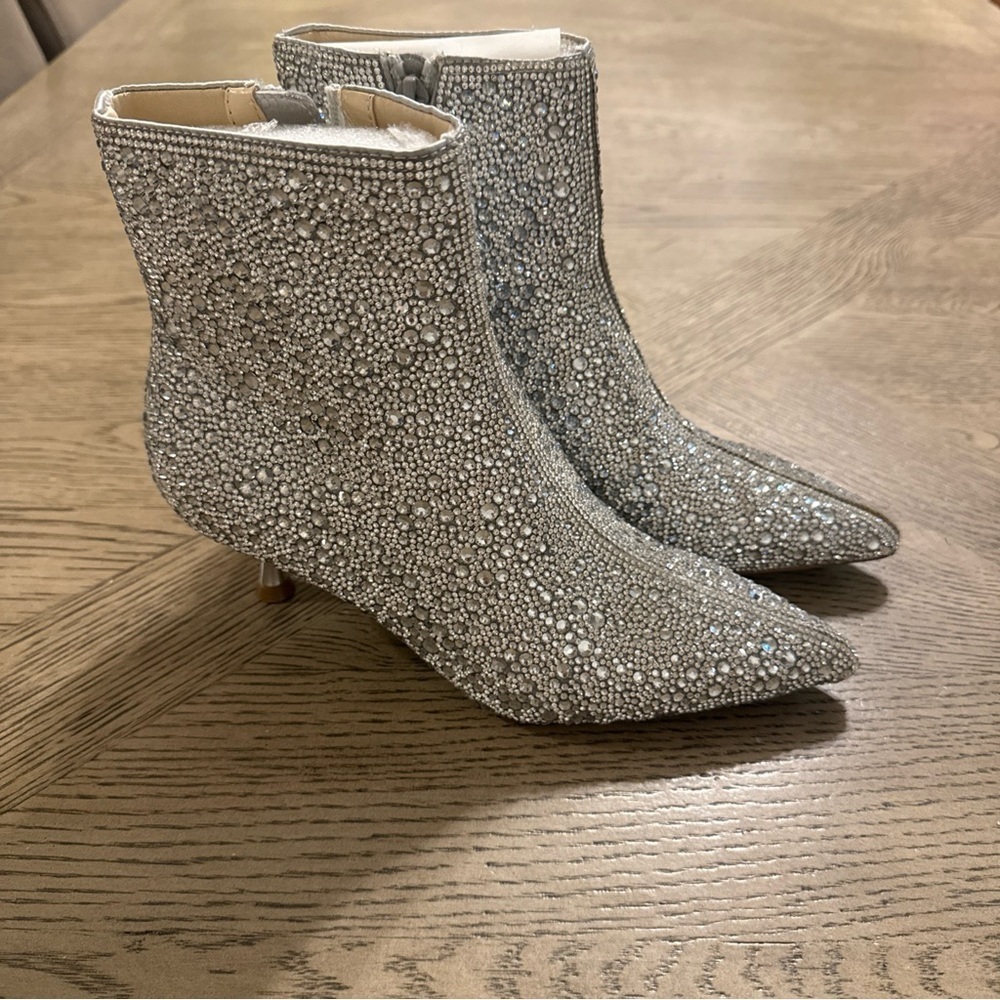 Betsey Johnson Ash Women's Boots Silver 5